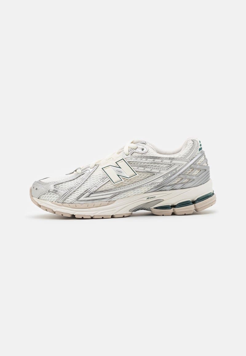 KICK-STEP x DARK New Balance "M1906R"